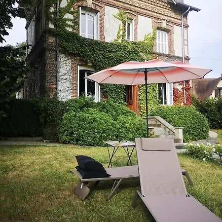 Du Mont Joly, Ecrin De Verdure Proche Mer ! *